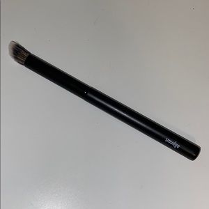 Sisley Paris eyeshadow smudge brush